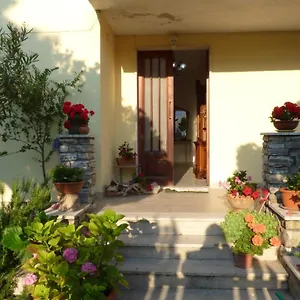 Al 12 Apartment